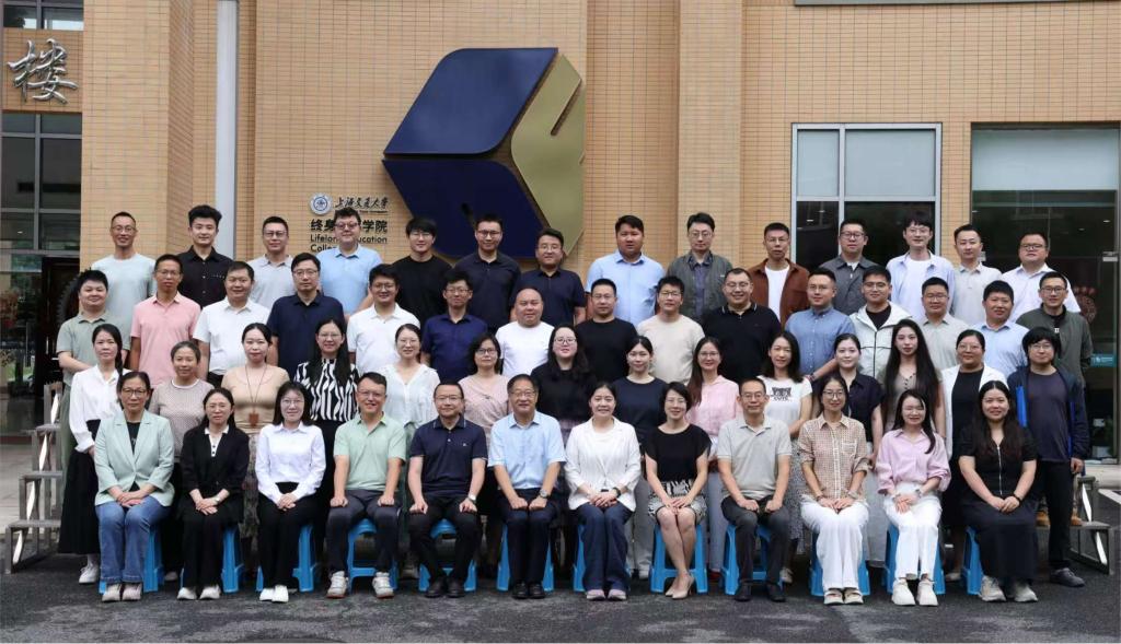 1-2.jpg 华体网页版官方网站2026年骨干教师